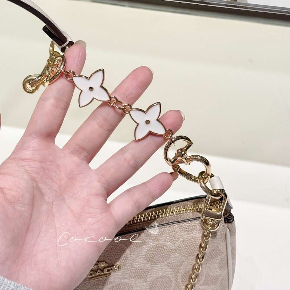 New Coach Nolita 19 In Signature Canvas CW426 (Sand/chalk )+ 2 Chains - Picture 3 of 12